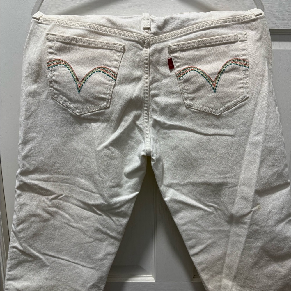 Women's White Jeans with Embroidered Pockets Levi’s 515 NWOT
